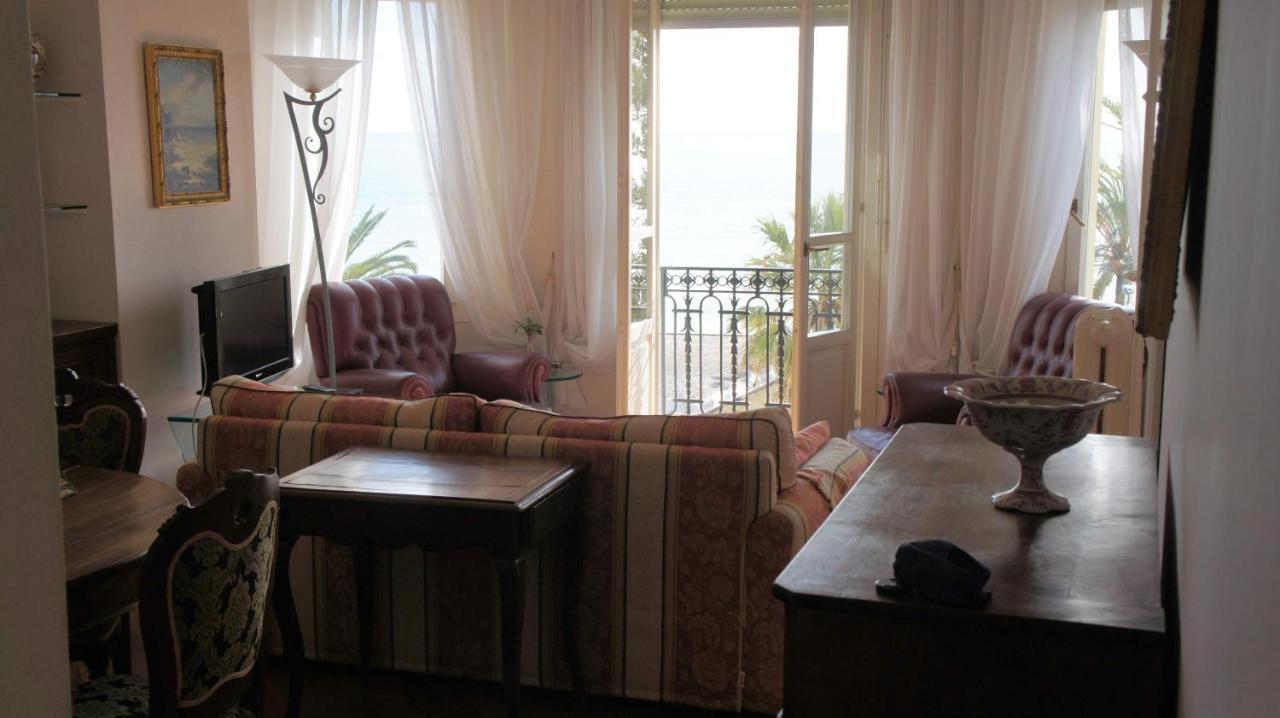 Regina Sur La Plage Menton Kültér fotó