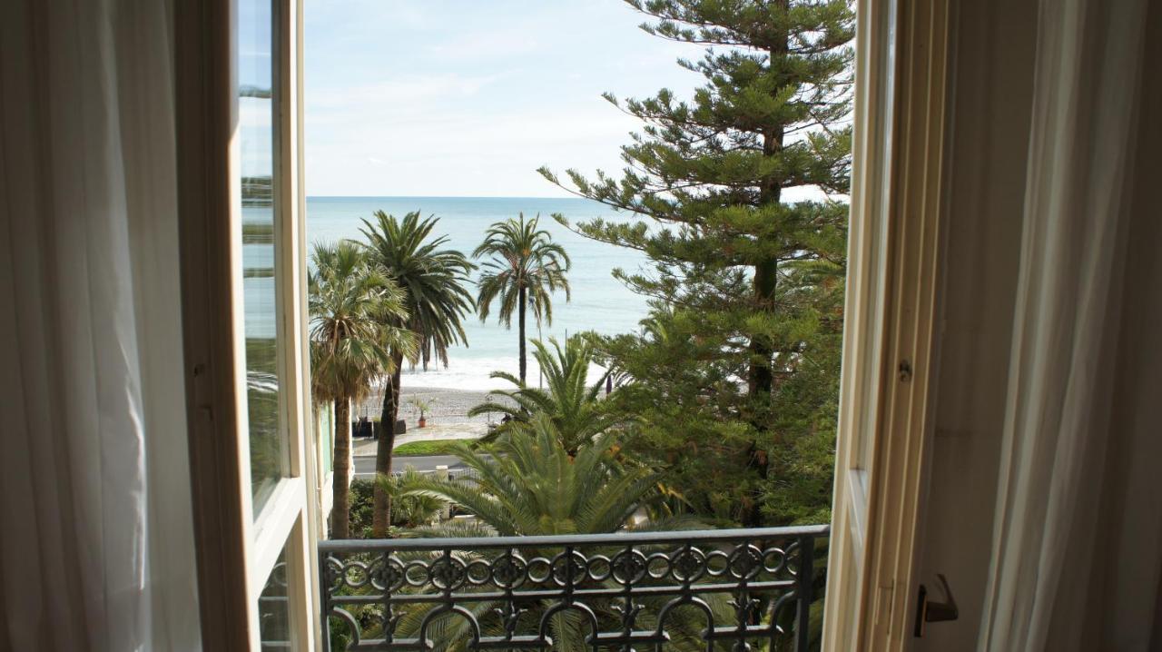 Regina Sur La Plage Menton Kültér fotó