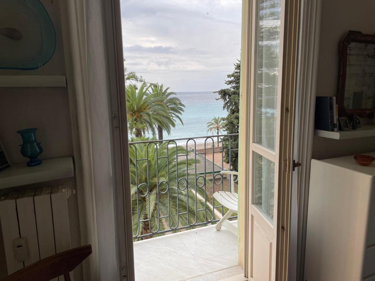 Regina Sur La Plage Menton Kültér fotó